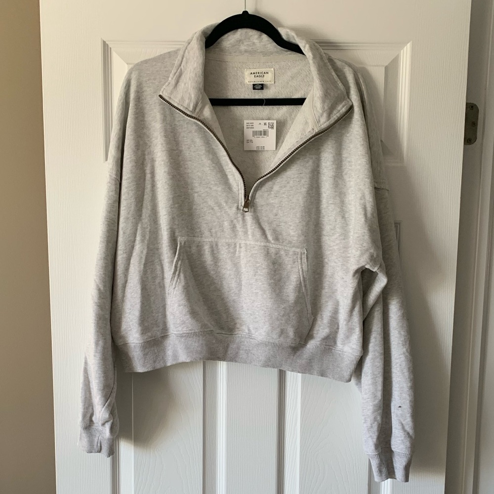 NWT American Eagle Outfitters Light Gray Quarter-Zip Sweater